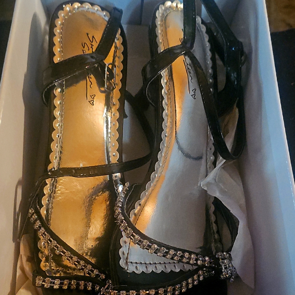 Sergio Zelcer Black Heels with Rhinestone Accents